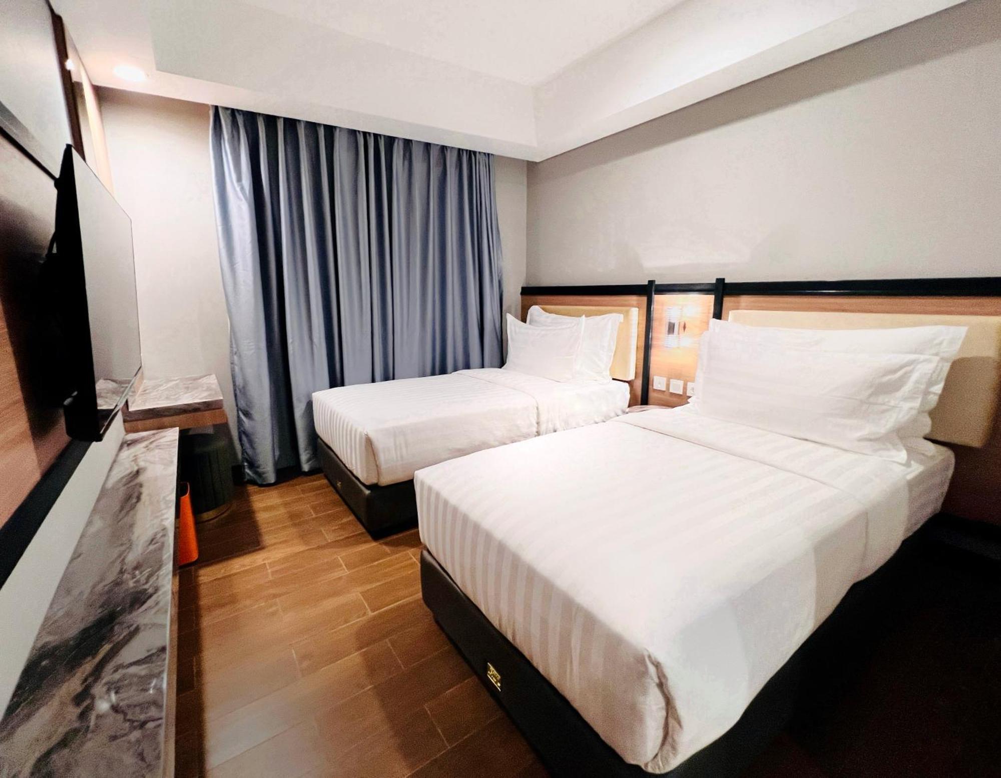D'Primahotel Airport Sultan Hasanuddin Makassar Sudiang Exterior photo
